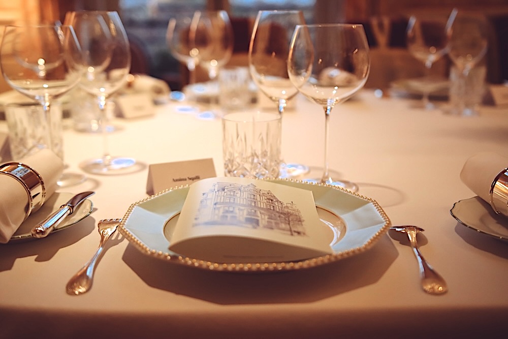 Le Dîner, by Viuz – Marques, Retail, Data & Confidences